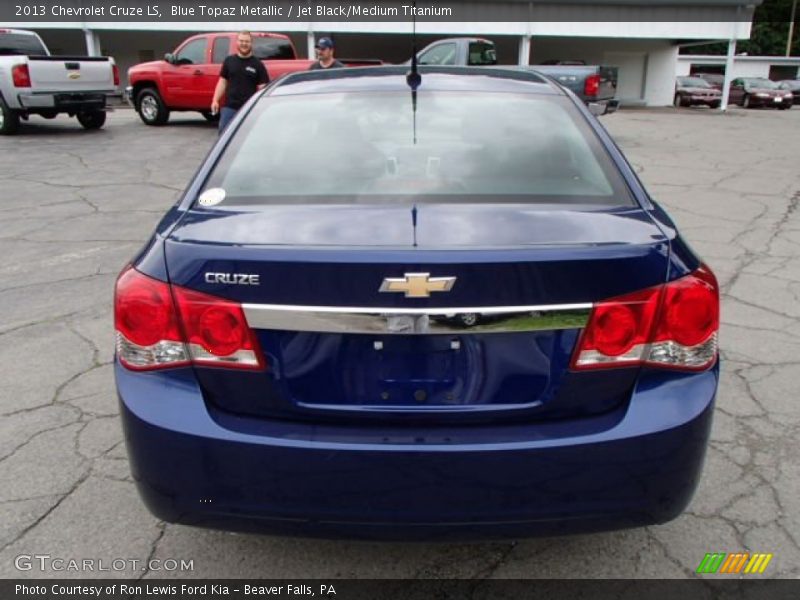 Blue Topaz Metallic / Jet Black/Medium Titanium 2013 Chevrolet Cruze LS