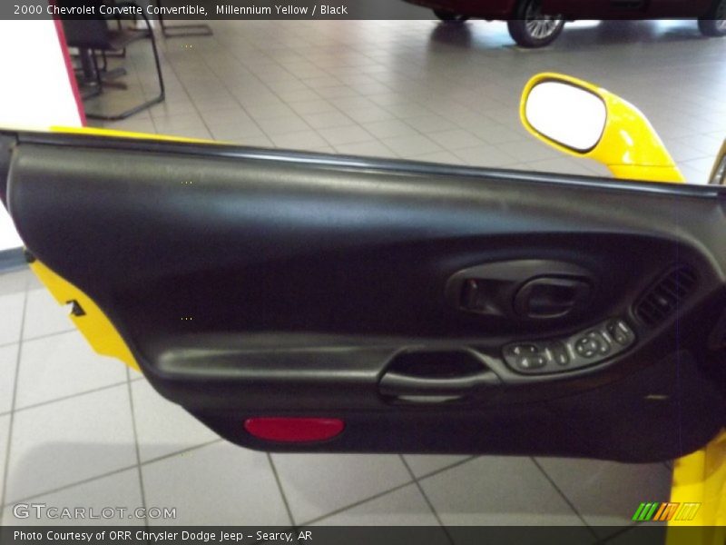 Millennium Yellow / Black 2000 Chevrolet Corvette Convertible