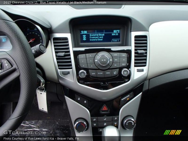 Blue Topaz Metallic / Jet Black/Medium Titanium 2013 Chevrolet Cruze LS