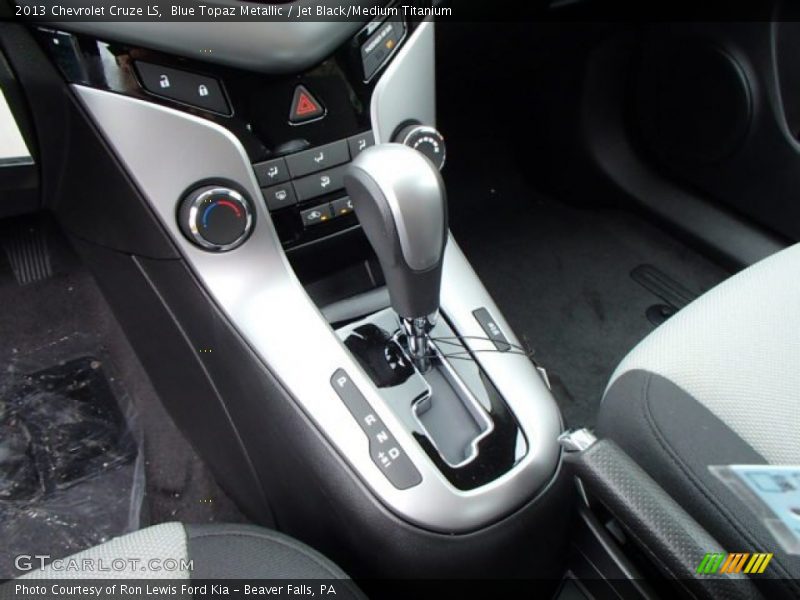 Blue Topaz Metallic / Jet Black/Medium Titanium 2013 Chevrolet Cruze LS
