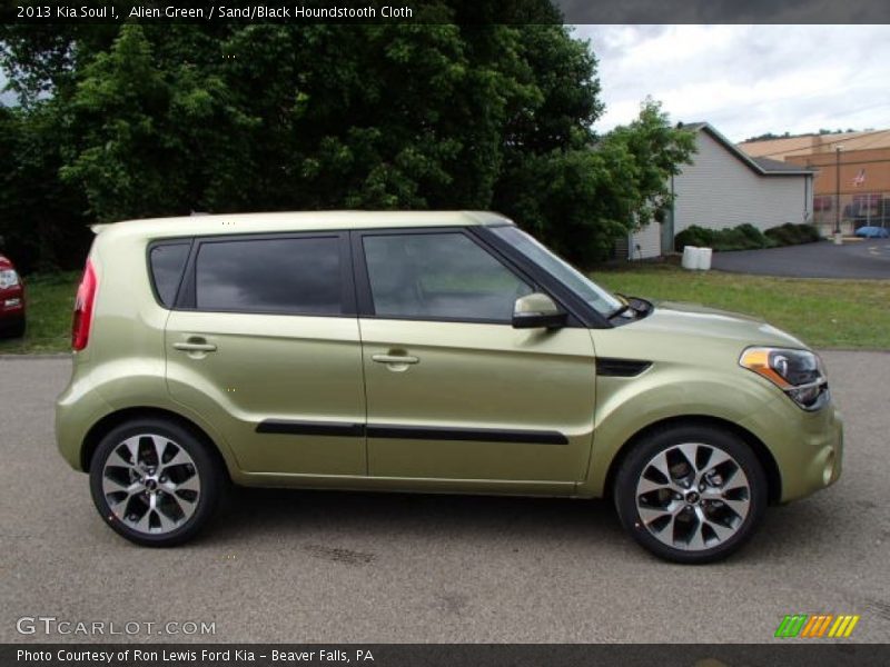 Alien Green / Sand/Black Houndstooth Cloth 2013 Kia Soul !