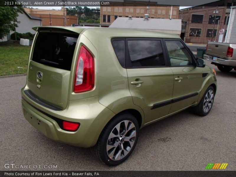 Alien Green / Sand/Black Houndstooth Cloth 2013 Kia Soul !