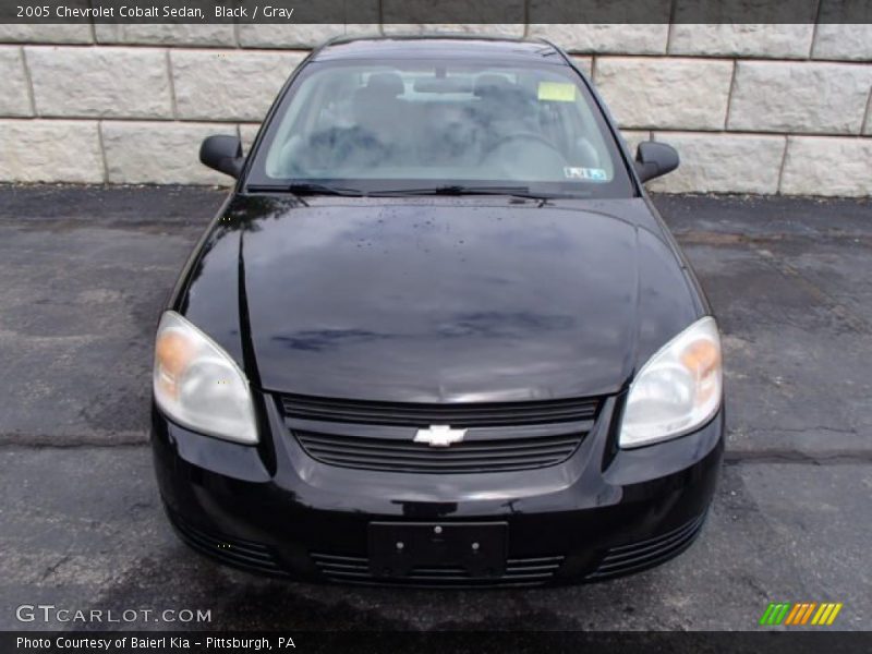 Black / Gray 2005 Chevrolet Cobalt Sedan