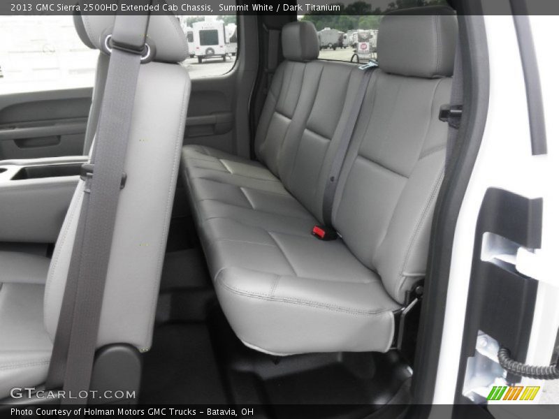 Summit White / Dark Titanium 2013 GMC Sierra 2500HD Extended Cab Chassis