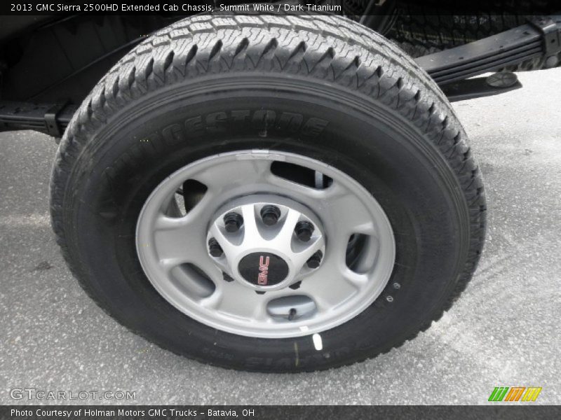 Summit White / Dark Titanium 2013 GMC Sierra 2500HD Extended Cab Chassis