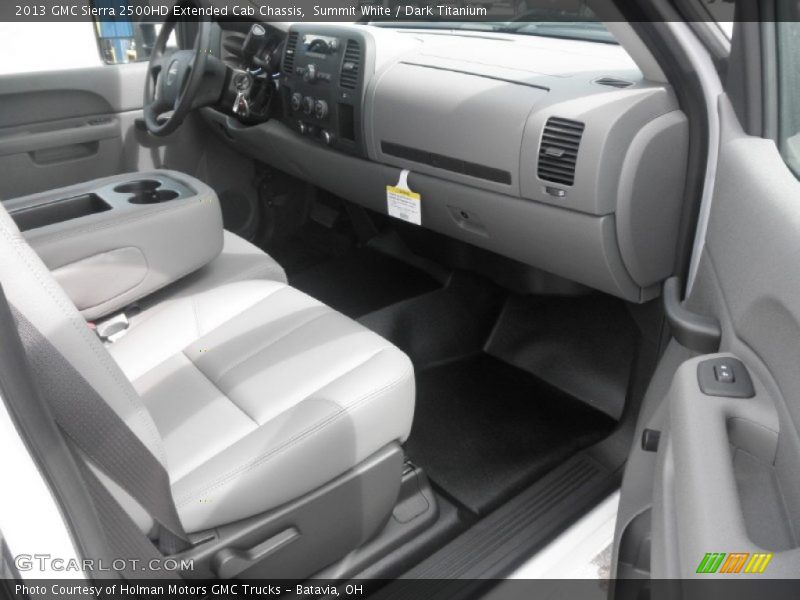 Summit White / Dark Titanium 2013 GMC Sierra 2500HD Extended Cab Chassis