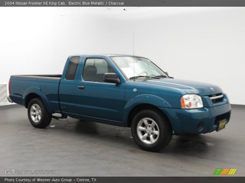 Electric Blue Metallic / Charcoal 2004 Nissan Frontier XE King Cab