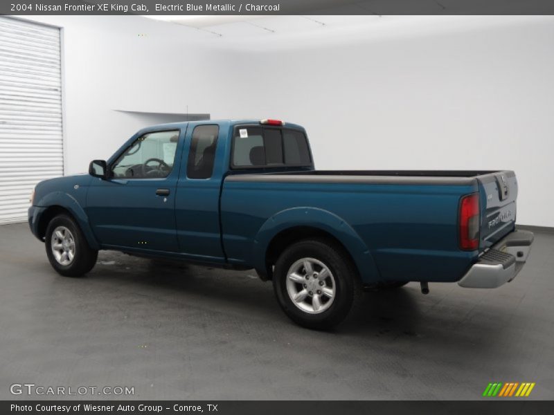 Electric Blue Metallic / Charcoal 2004 Nissan Frontier XE King Cab