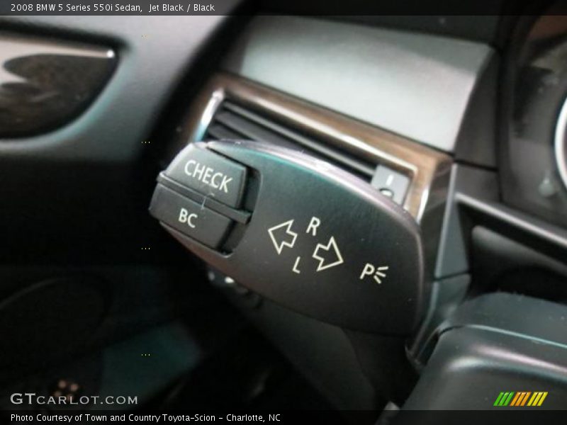 Controls of 2008 5 Series 550i Sedan