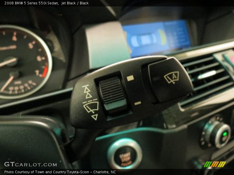Controls of 2008 5 Series 550i Sedan
