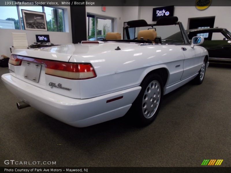White / Biscuit Beige 1991 Alfa Romeo Spider Veloce