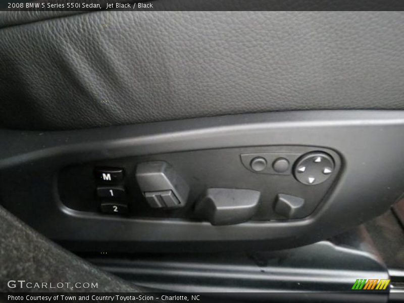 Controls of 2008 5 Series 550i Sedan