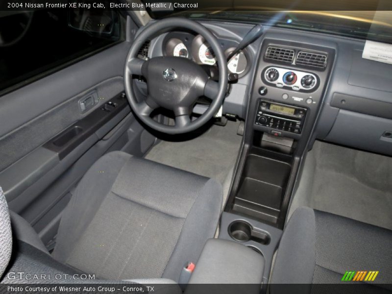 Electric Blue Metallic / Charcoal 2004 Nissan Frontier XE King Cab