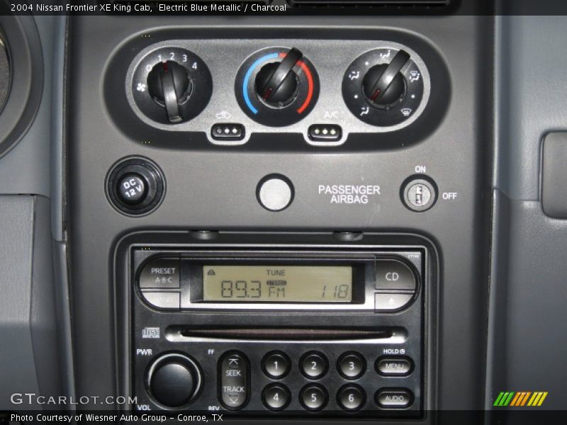 Electric Blue Metallic / Charcoal 2004 Nissan Frontier XE King Cab