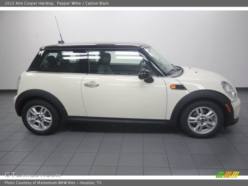 Pepper White / Carbon Black 2013 Mini Cooper Hardtop