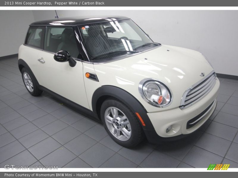 Pepper White / Carbon Black 2013 Mini Cooper Hardtop