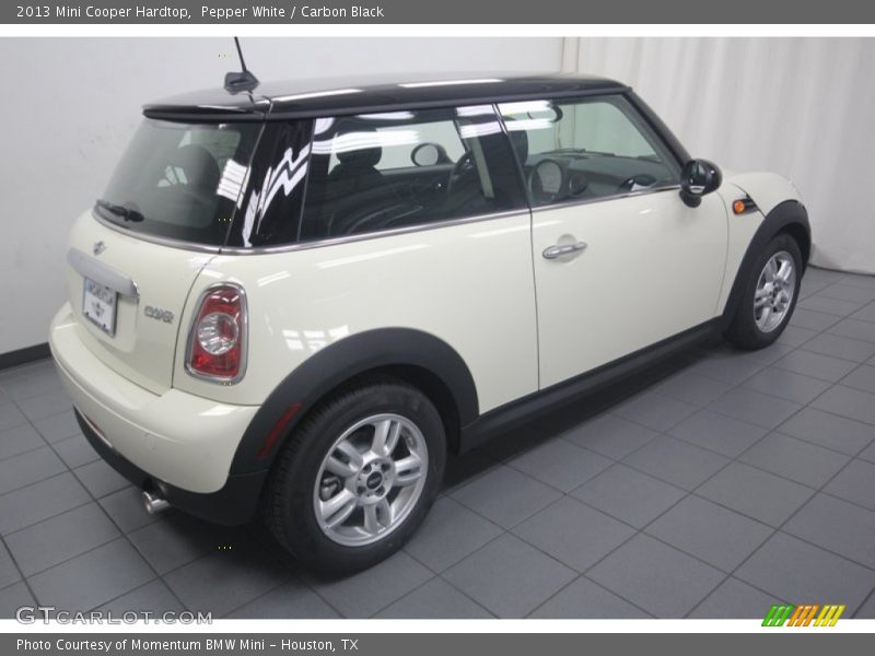 Pepper White / Carbon Black 2013 Mini Cooper Hardtop