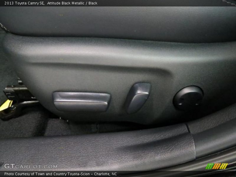 Attitude Black Metallic / Black 2013 Toyota Camry SE