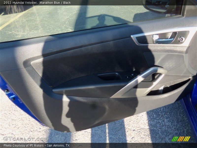 Marathon Blue / Black 2013 Hyundai Veloster