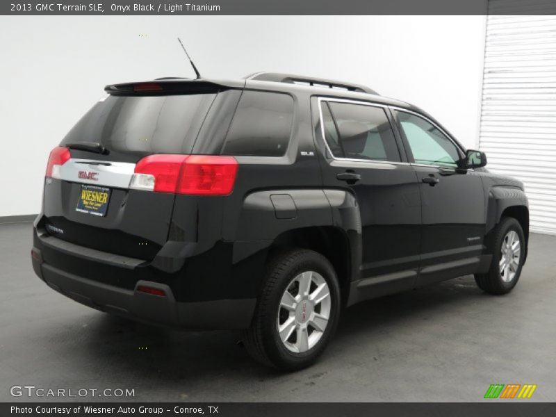 Onyx Black / Light Titanium 2013 GMC Terrain SLE