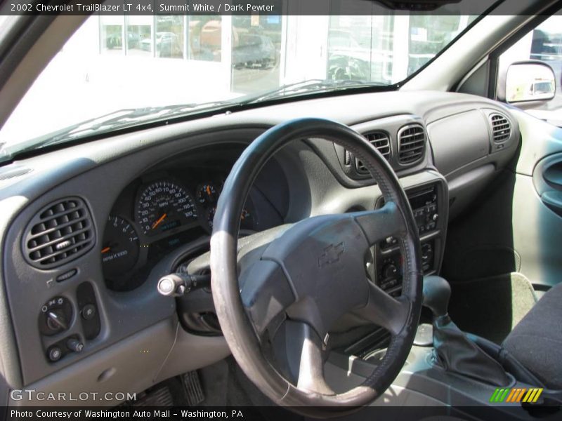 Summit White / Dark Pewter 2002 Chevrolet TrailBlazer LT 4x4