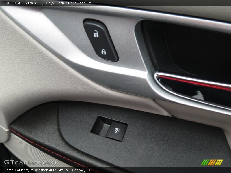Onyx Black / Light Titanium 2013 GMC Terrain SLE