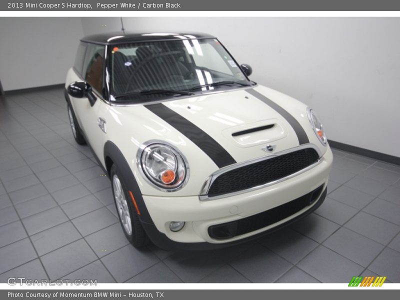 Pepper White / Carbon Black 2013 Mini Cooper S Hardtop