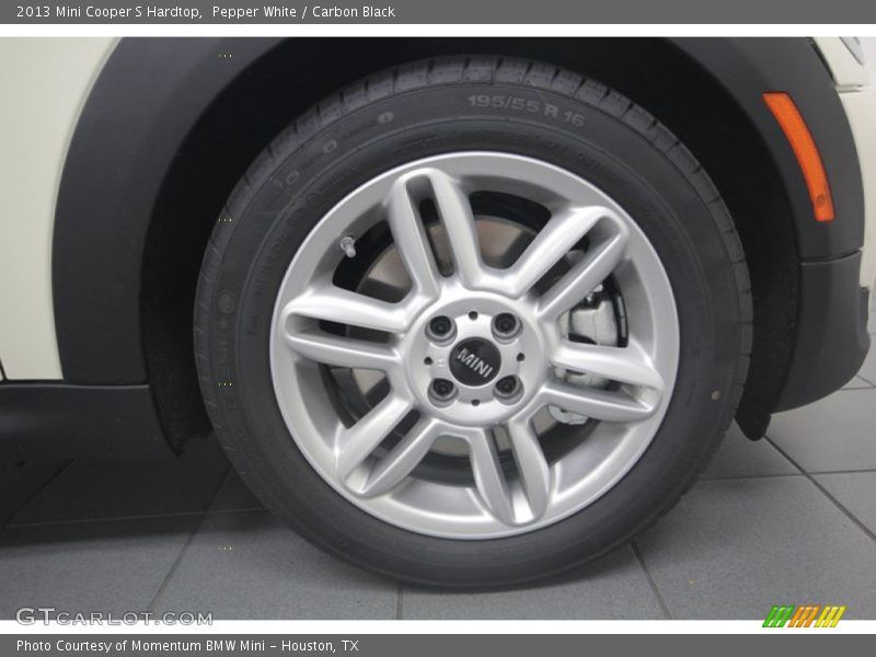 Pepper White / Carbon Black 2013 Mini Cooper S Hardtop