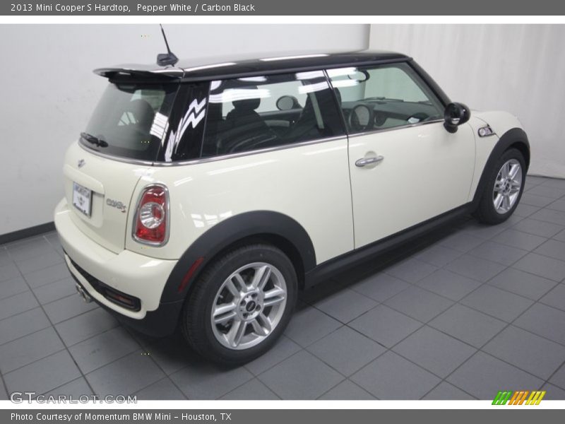 Pepper White / Carbon Black 2013 Mini Cooper S Hardtop
