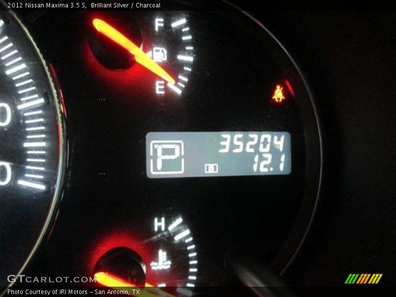 Brilliant Silver / Charcoal 2012 Nissan Maxima 3.5 S