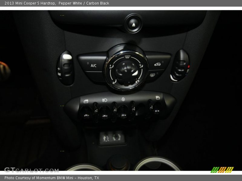 Pepper White / Carbon Black 2013 Mini Cooper S Hardtop