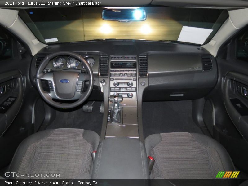 Dashboard of 2011 Taurus SEL