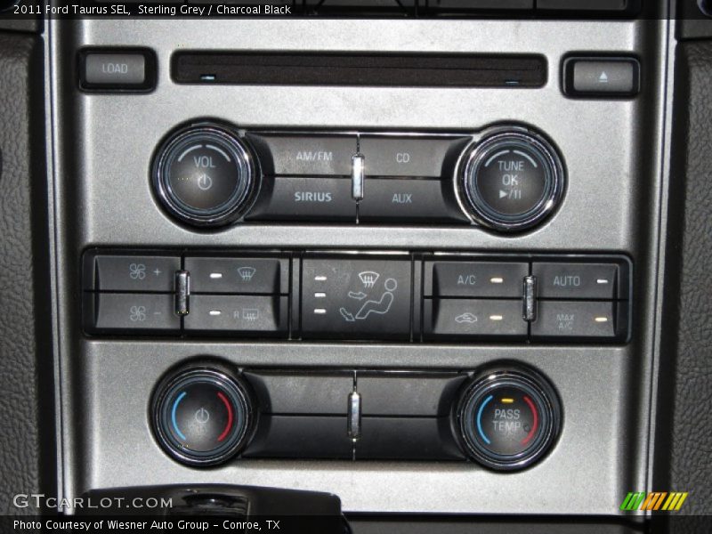 Controls of 2011 Taurus SEL