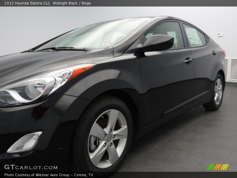 Midnight Black / Beige 2013 Hyundai Elantra GLS