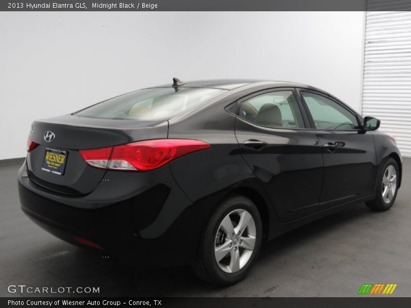 Midnight Black / Beige 2013 Hyundai Elantra GLS