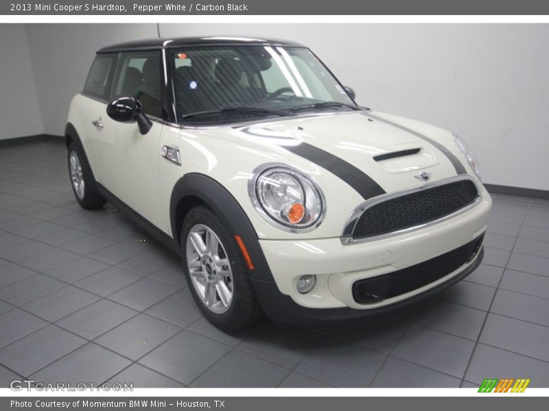 Pepper White / Carbon Black 2013 Mini Cooper S Hardtop