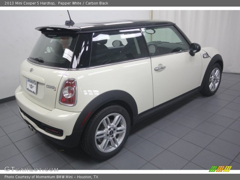Pepper White / Carbon Black 2013 Mini Cooper S Hardtop