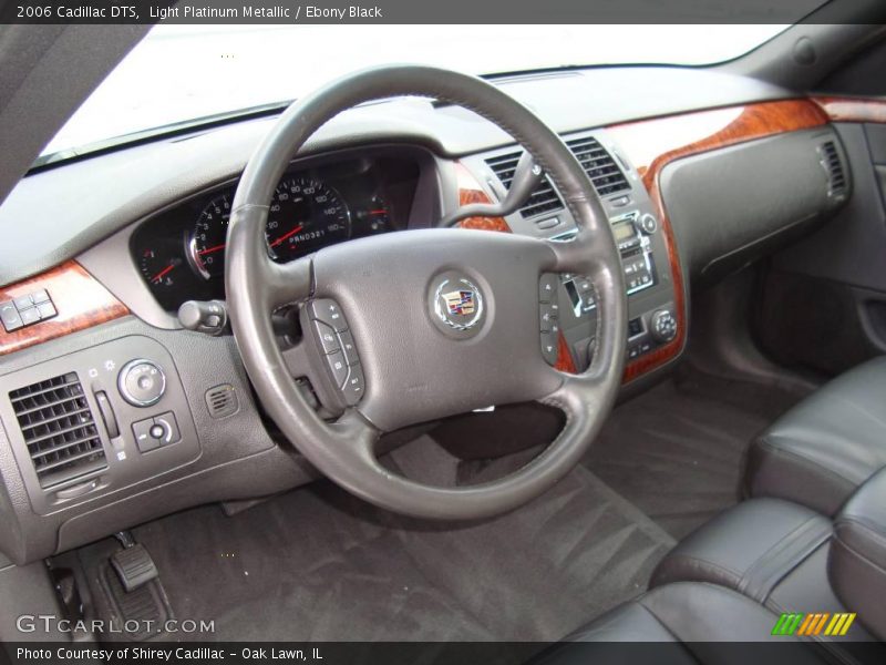 Light Platinum Metallic / Ebony Black 2006 Cadillac DTS