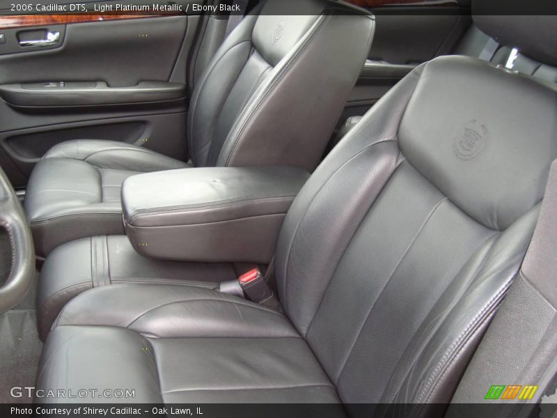 Light Platinum Metallic / Ebony Black 2006 Cadillac DTS