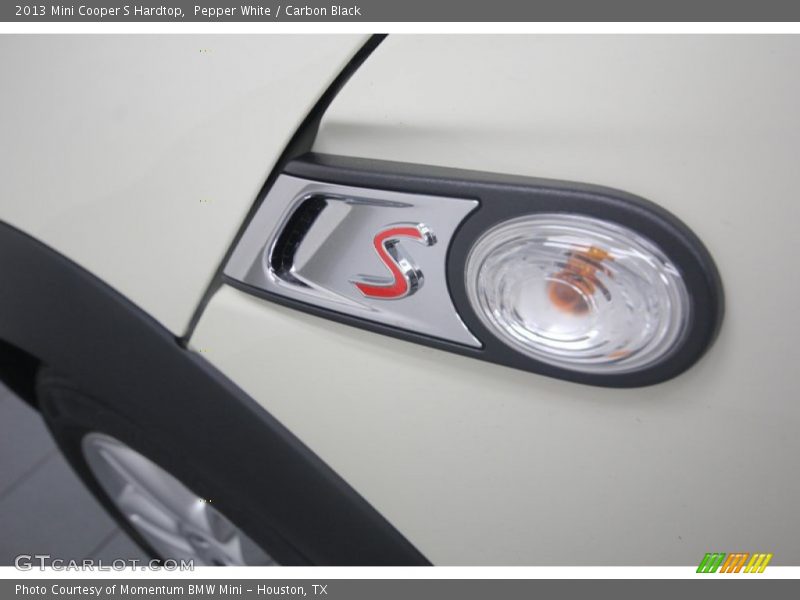 Pepper White / Carbon Black 2013 Mini Cooper S Hardtop