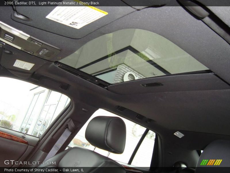Light Platinum Metallic / Ebony Black 2006 Cadillac DTS