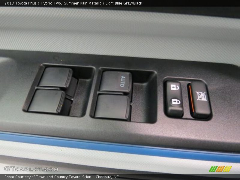 Summer Rain Metallic / Light Blue Gray/Black 2013 Toyota Prius c Hybrid Two