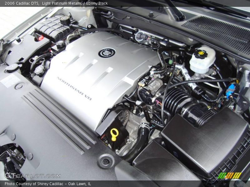 Light Platinum Metallic / Ebony Black 2006 Cadillac DTS