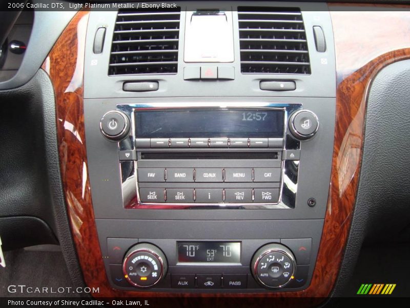 Light Platinum Metallic / Ebony Black 2006 Cadillac DTS