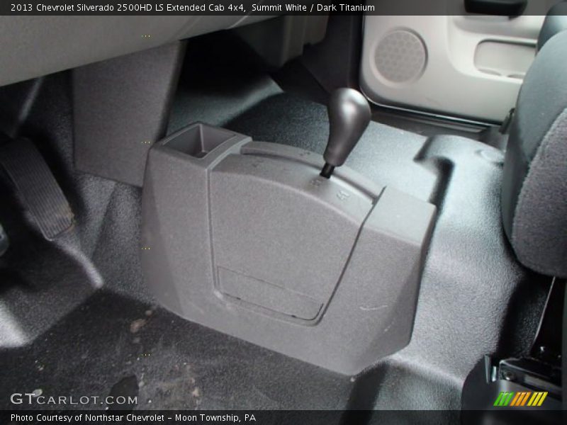 Summit White / Dark Titanium 2013 Chevrolet Silverado 2500HD LS Extended Cab 4x4