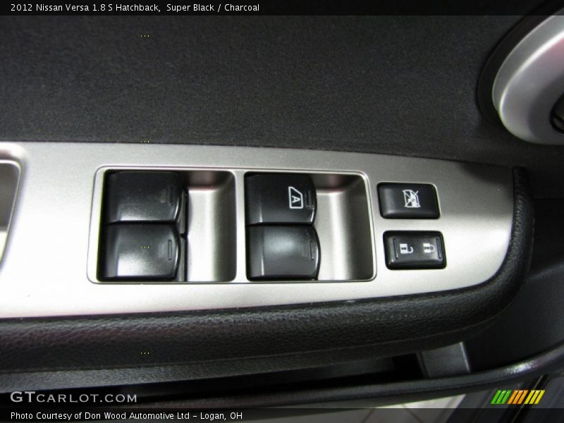 Super Black / Charcoal 2012 Nissan Versa 1.8 S Hatchback