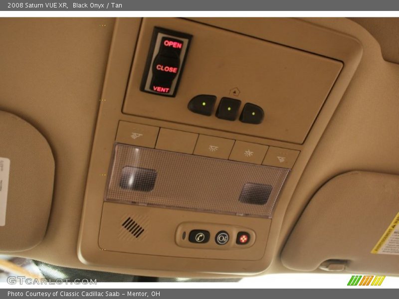 Black Onyx / Tan 2008 Saturn VUE XR