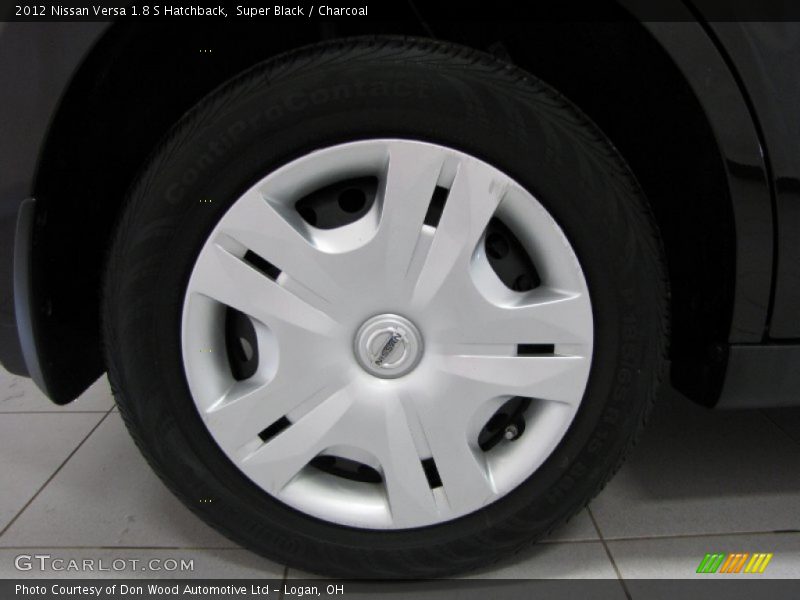 Super Black / Charcoal 2012 Nissan Versa 1.8 S Hatchback