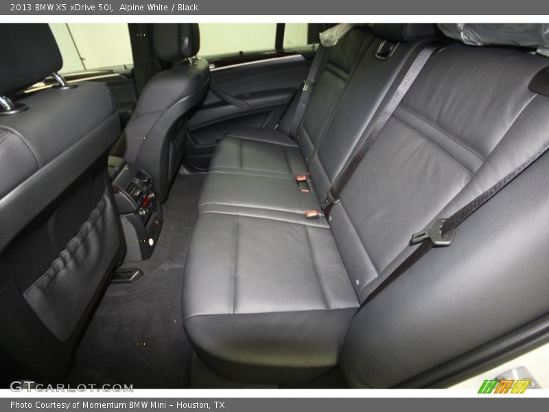 Alpine White / Black 2013 BMW X5 xDrive 50i