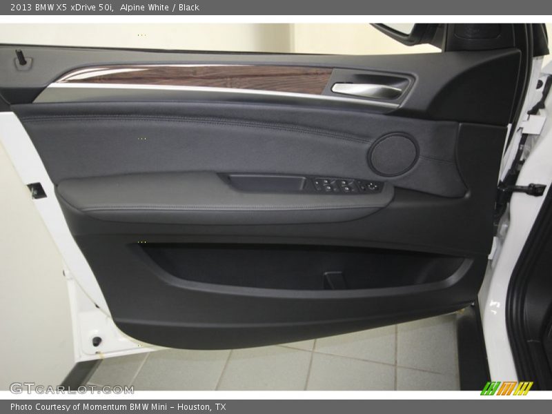 Alpine White / Black 2013 BMW X5 xDrive 50i